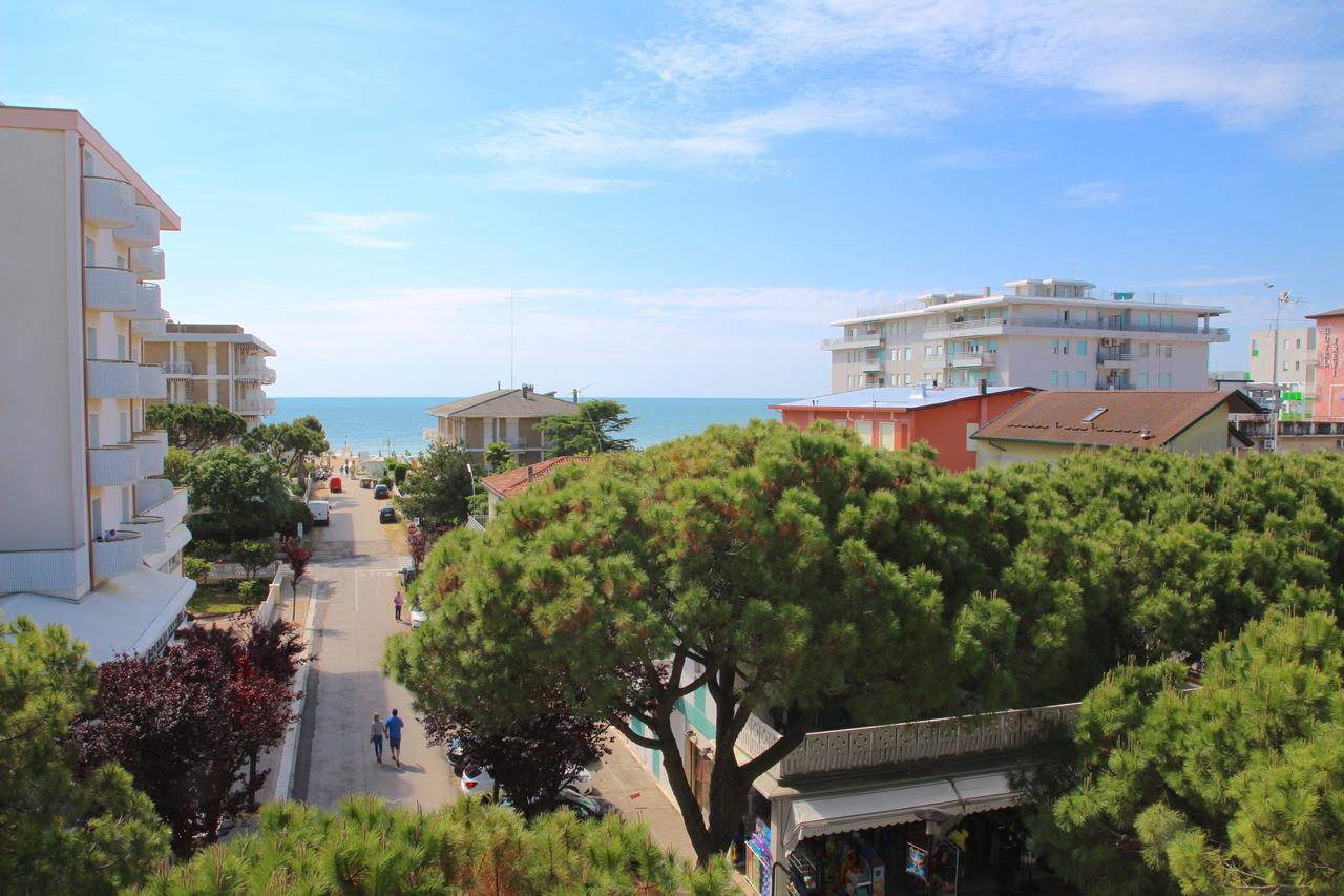 Hotel Arena Lido di Jesolo Exterior photo